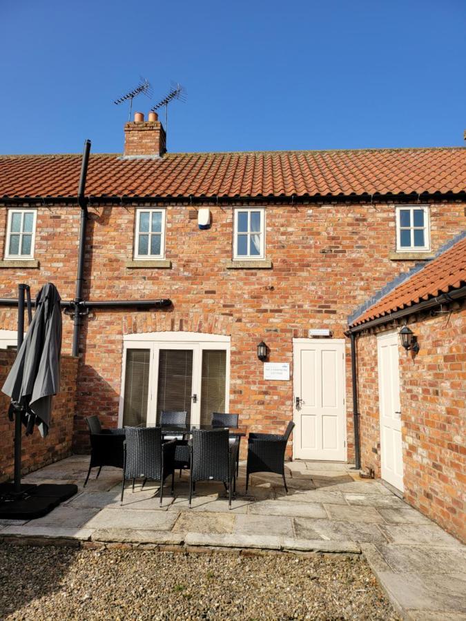 The Blue Bell Inn Weaverthorpe Экстерьер фото
