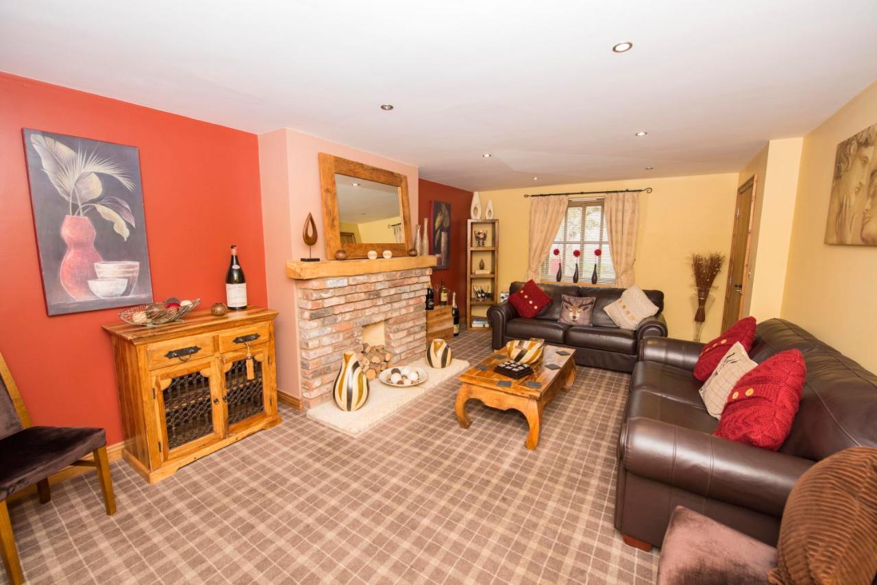 The Blue Bell Inn Weaverthorpe Экстерьер фото